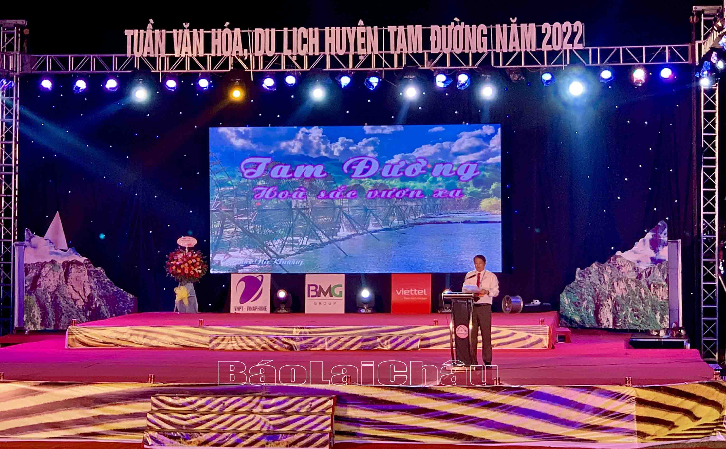 Đồng chí Vũ Xuân Thịnh - Phó Chủ tịch UBND huyện Tam Đường, Trưởng Ban chỉ đạo Tuần Văn hoá, Du lịch huyện Tam Đường năm 2022 phát biểu tại lễ khai mạc.